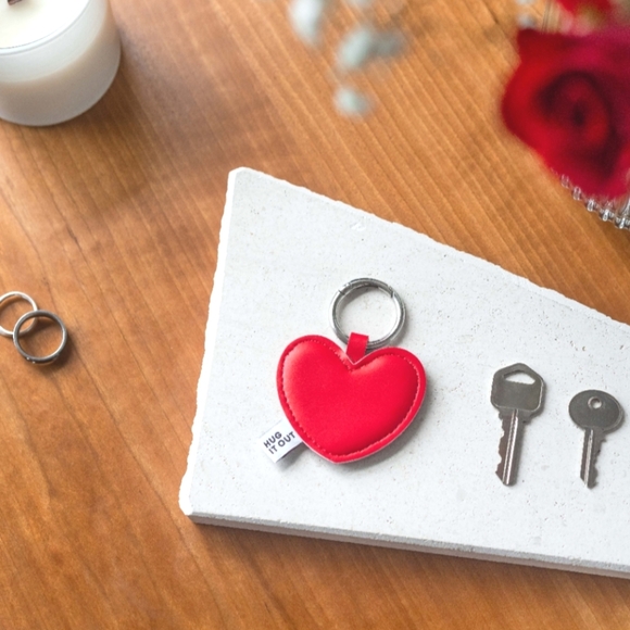 Puffer Hug 418 Scarf. Three pocket puffer scarf, vest - Picture 4 of 11